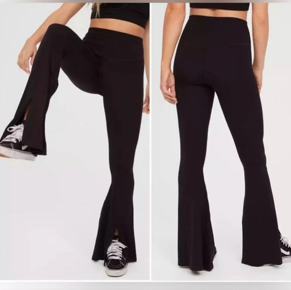 ⭐️40% Off⭐️ Aerie Offline Split Flare Leggings - Picture 1 of 7
